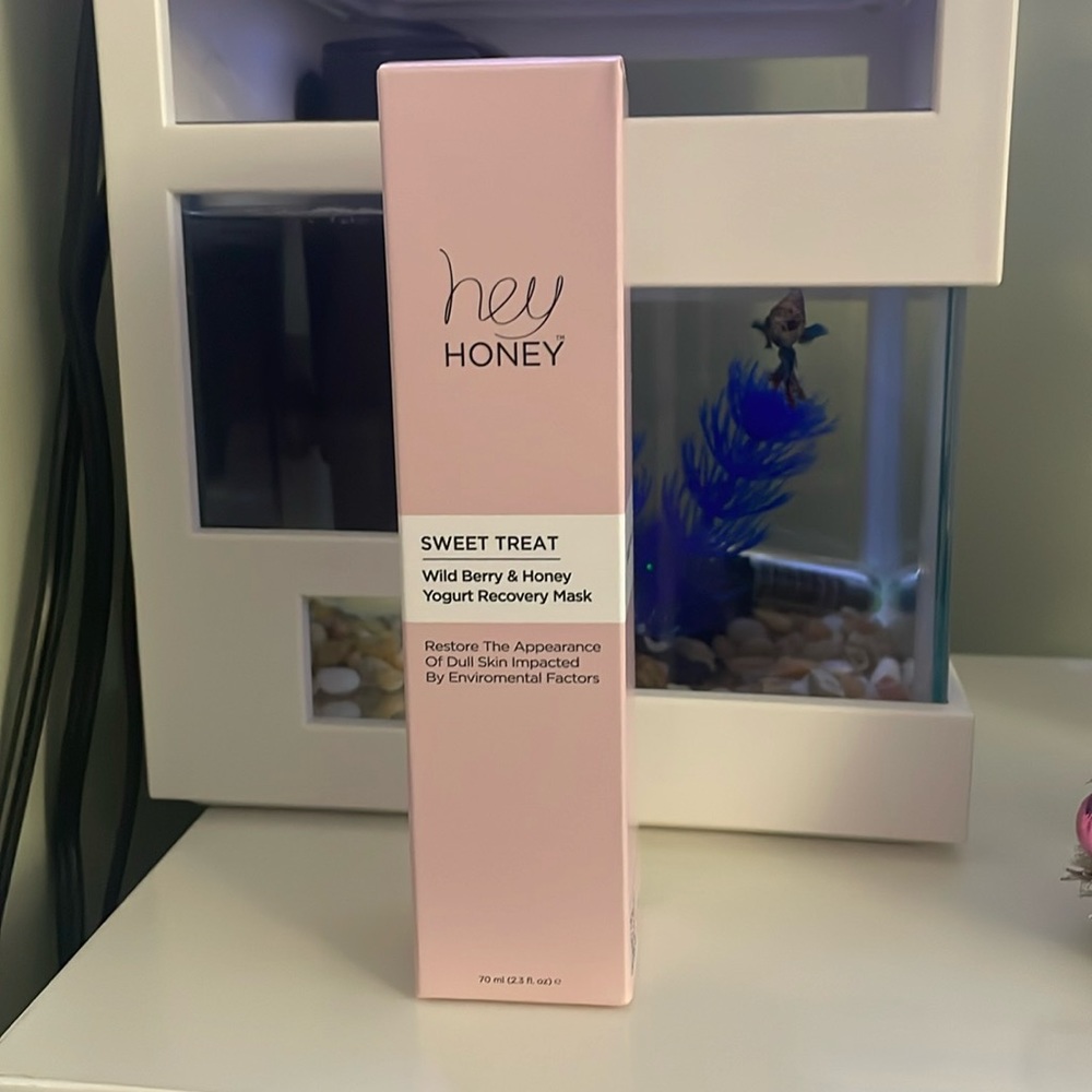 Hey Honey Sweet Treat Wild Berry & Honey Yogurt Recovery Mask